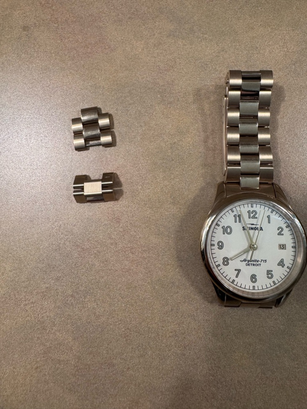 Shinola Vinton Watch with White Dial and yellow gold stainless steel bracelet - Picture 2 of 5